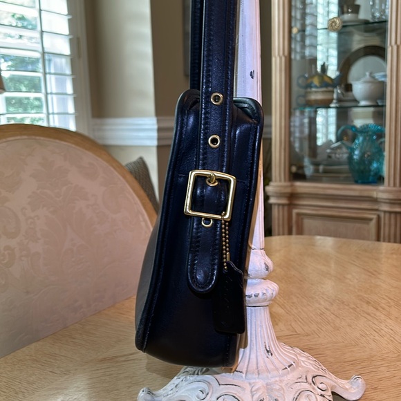 Vintage COACH Legacy Bag Number 9168 - Picture 3 of 15